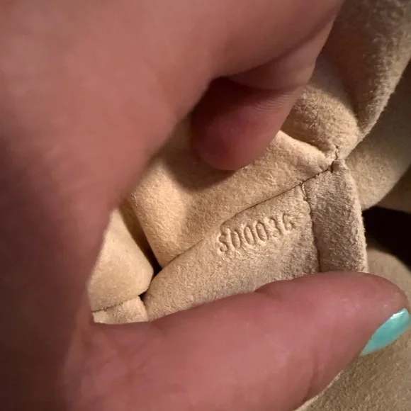 Louis Vuitton Manhattan GM - Picture 13 of 16